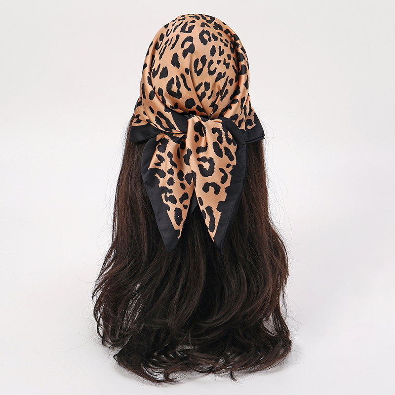 2025 Yeni Moda Leopar Baskı Eş - Scarf Silk Square incelemesi ve fiyatı