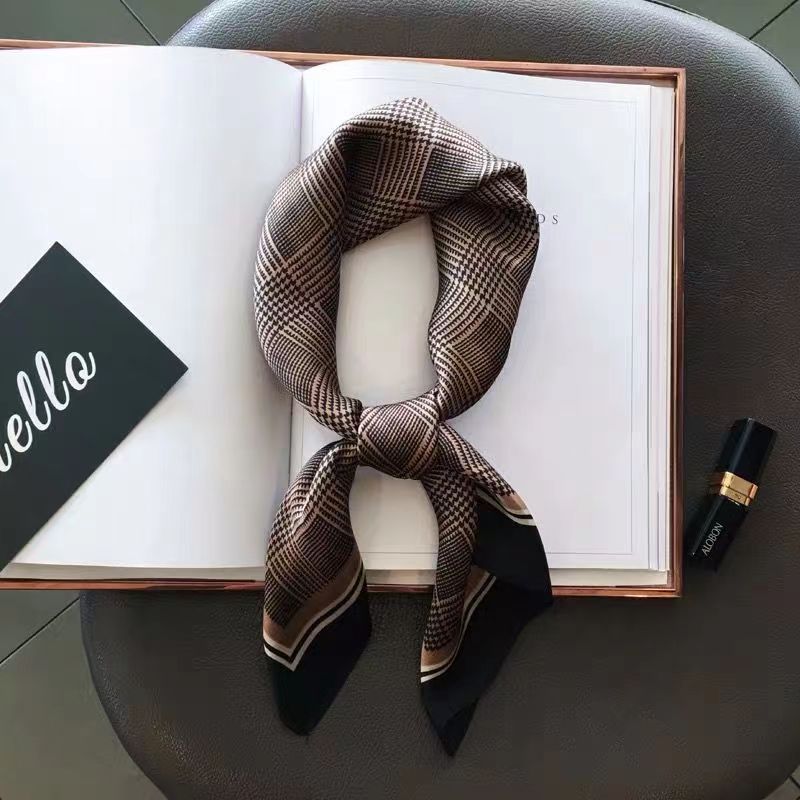 Yeni moda Zebra baskılı kare e - Ascot Neck Scarf incelemesi ve fiyatı