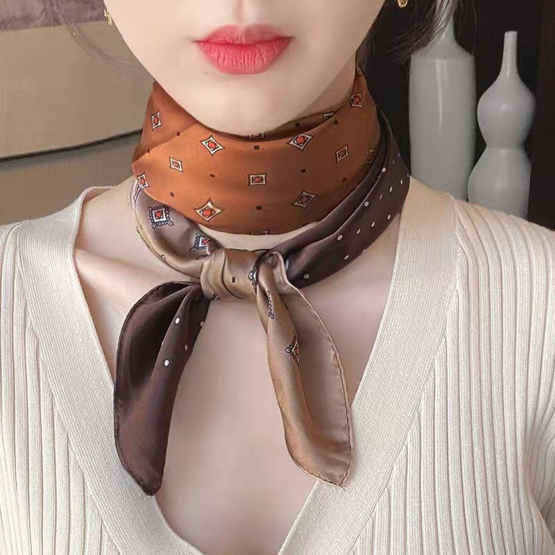 Yeni moda Zebra baskılı kare e - Ascot Neck Scarf incelemesi ve fiyatı